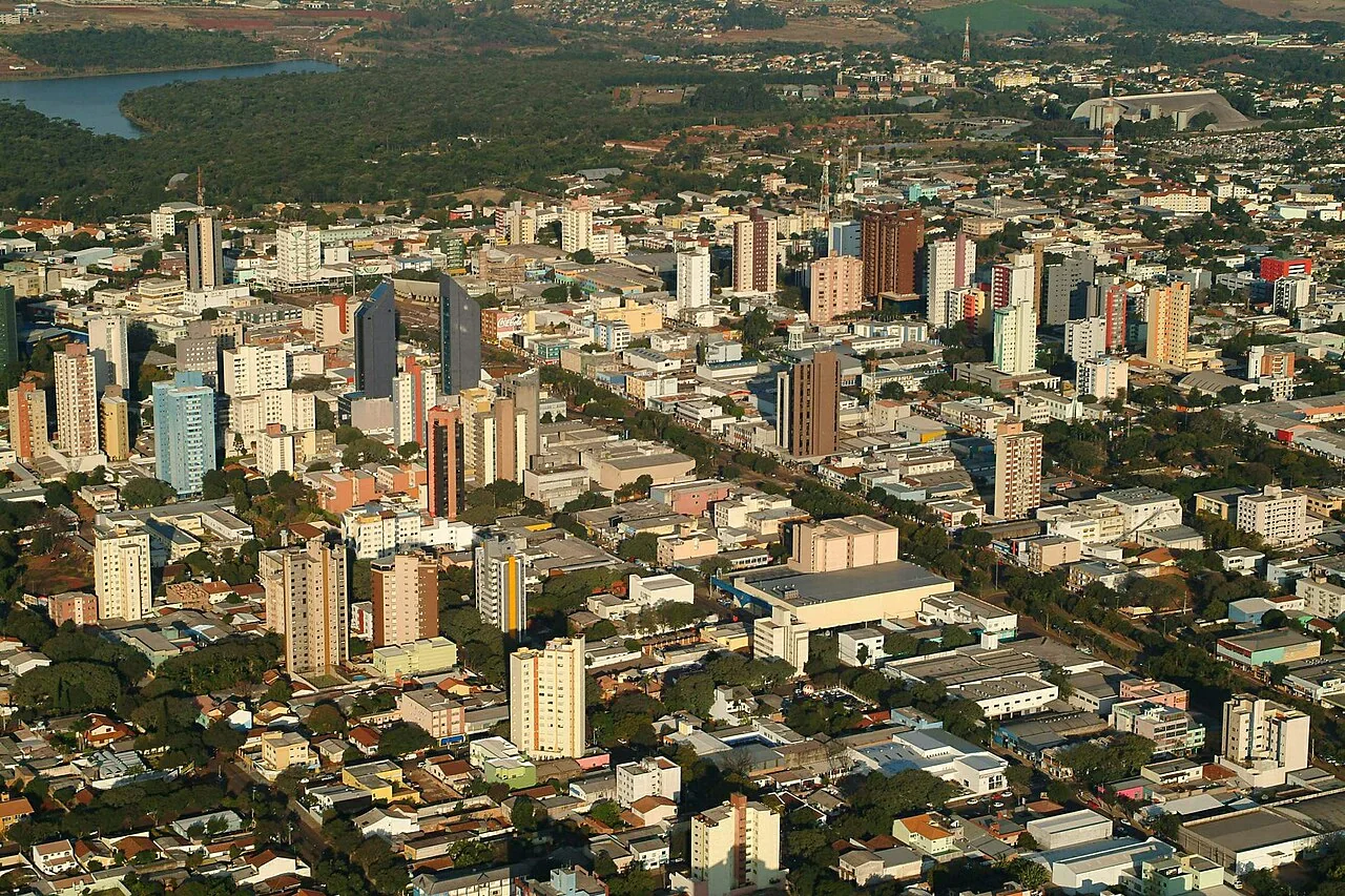 Vista aérea da área urbana de Cascavel, Paraná